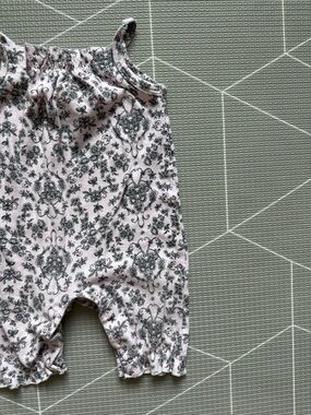 Laura Ashley|Baby girl floral sleeveless jumpsuit,baggy & comfy!3-6M Cottagecore